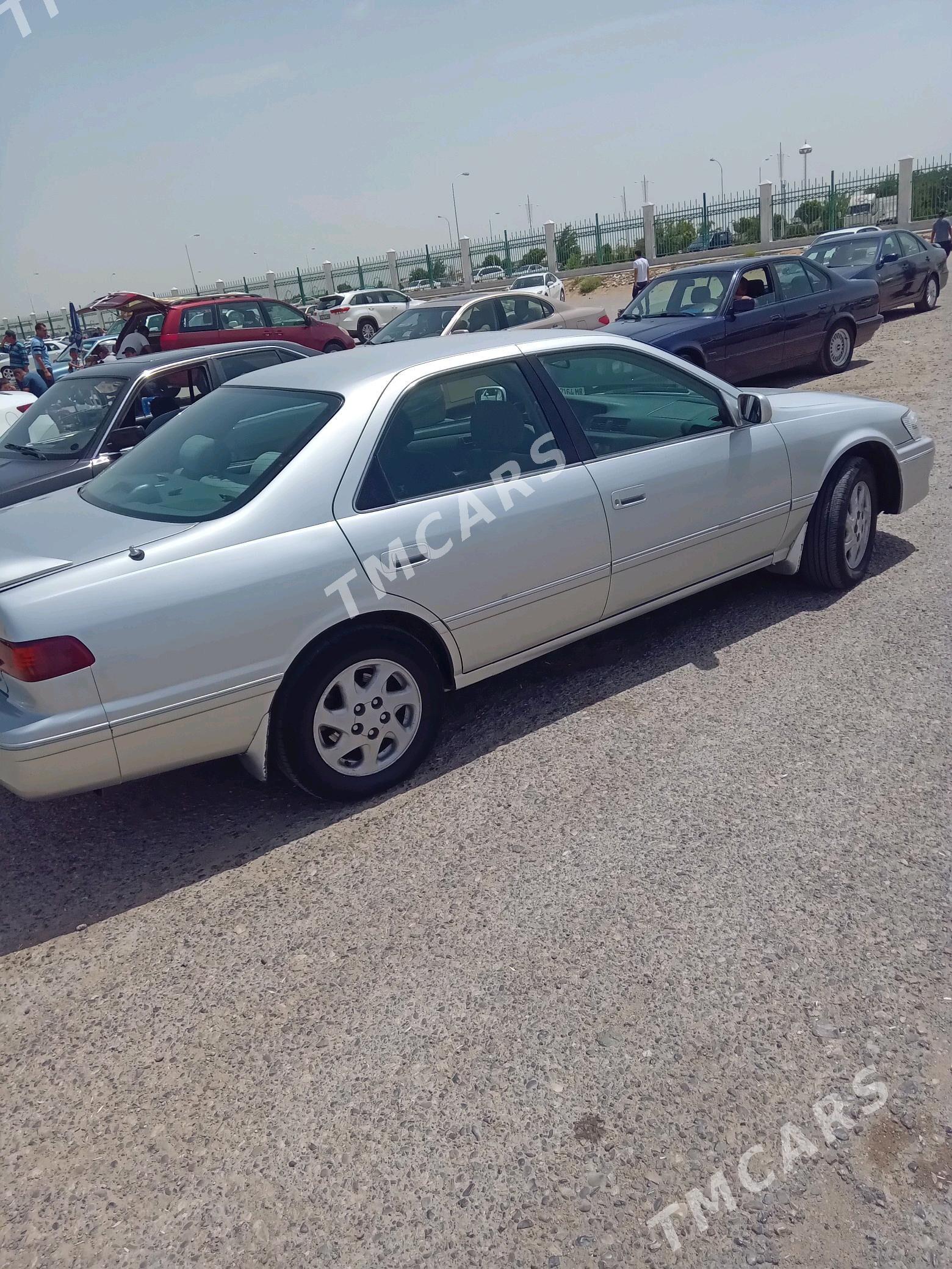 Toyota Camry 2000 - 120 000 TMT - Baýramaly - img 2