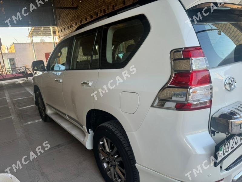 Toyota Land Cruiser Prado 2011 - 410 000 TMT - Sakar - img 3