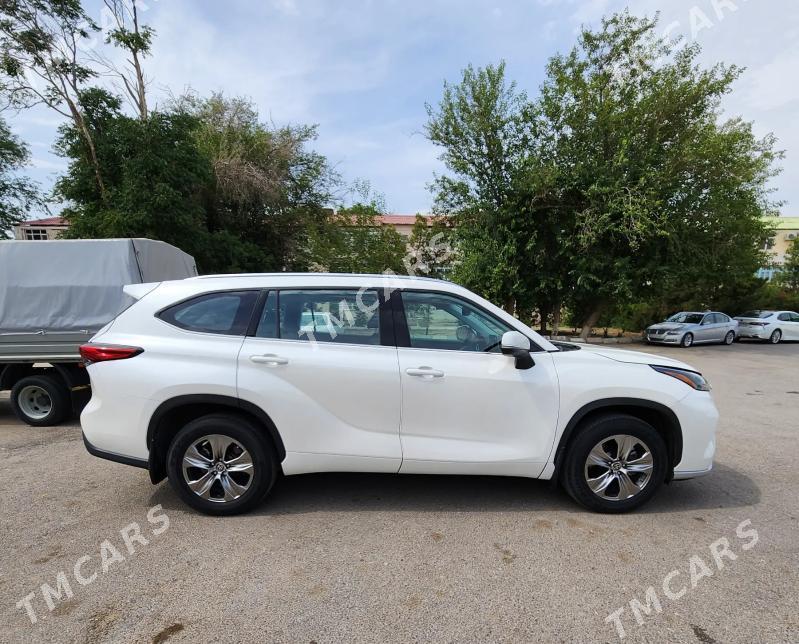 Toyota Highlander 2021 - 663 000 TMT - Ашхабад - img 4