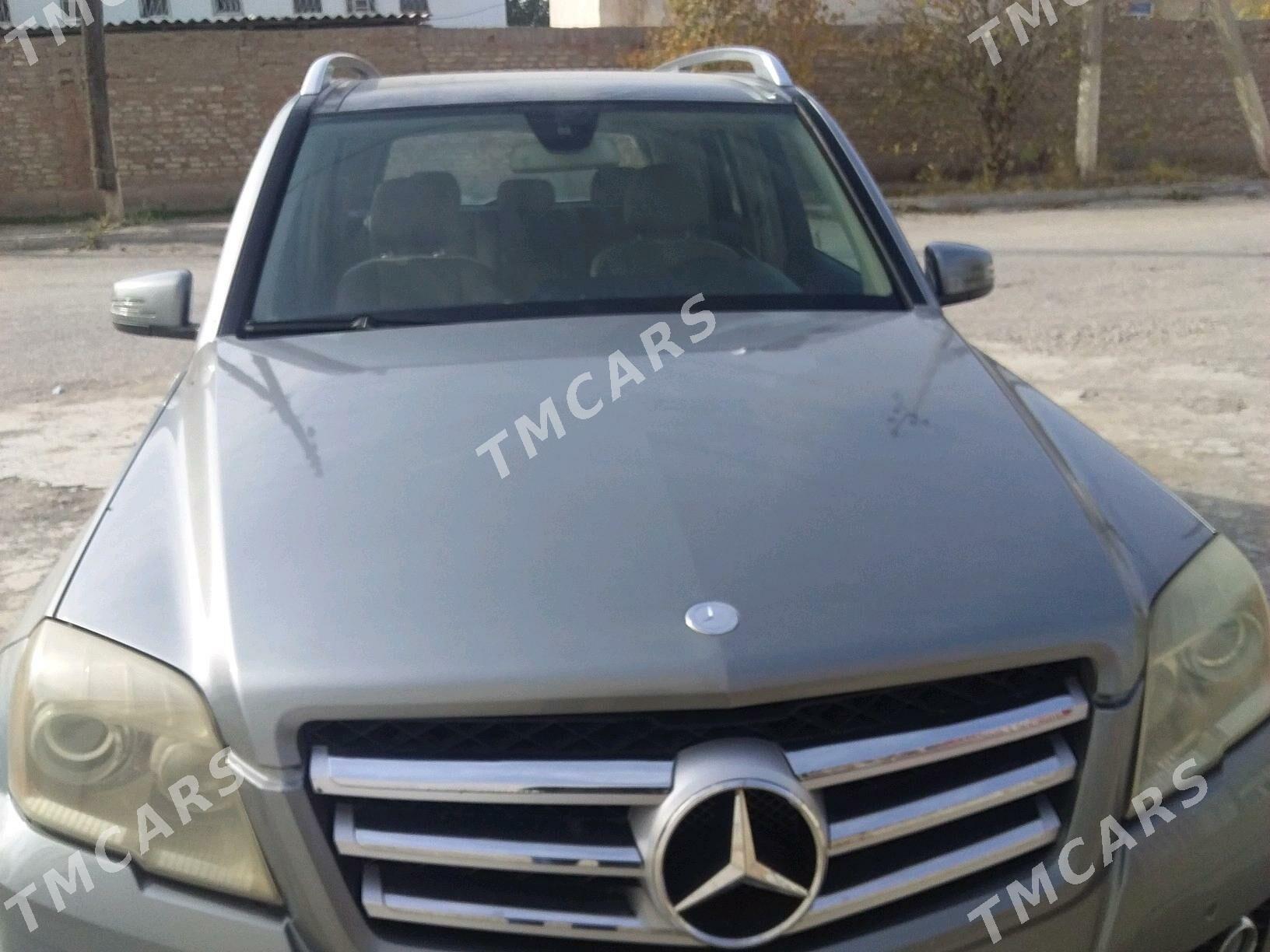 Mercedes-Benz GLK-Class 2010 - 300 000 TMT - Теджен - img 2