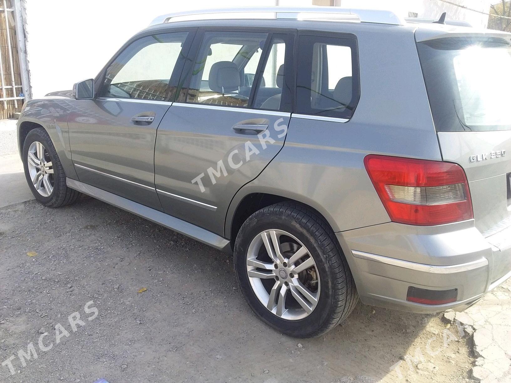 Mercedes-Benz GLK-Class 2010 - 300 000 TMT - Теджен - img 3