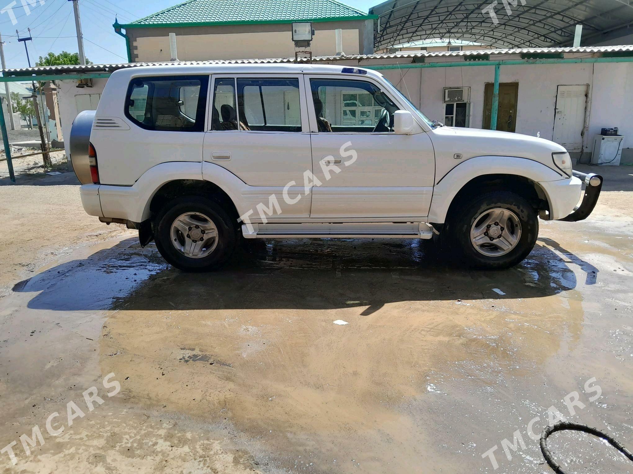 Toyota Land Cruiser Prado 1998 - 85 000 TMT - Ак-Бугдайский этрап - img 3