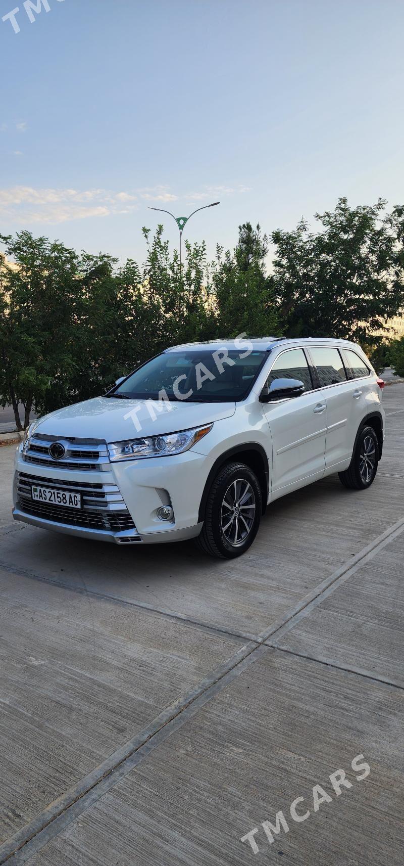 Toyota Highlander 2018 - 495 000 TMT - Ашхабад - img 4