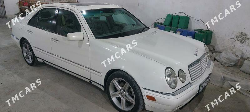 Mercedes-Benz E320 1998 - 85 000 TMT - Кипджак - img 3