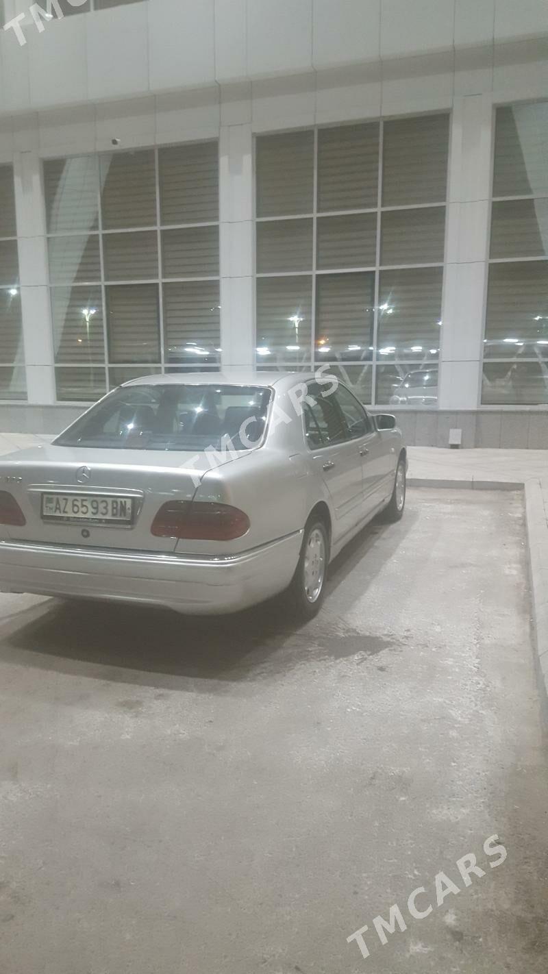 Mercedes-Benz E320 1996 - 80 000 TMT - Балканабат - img 2