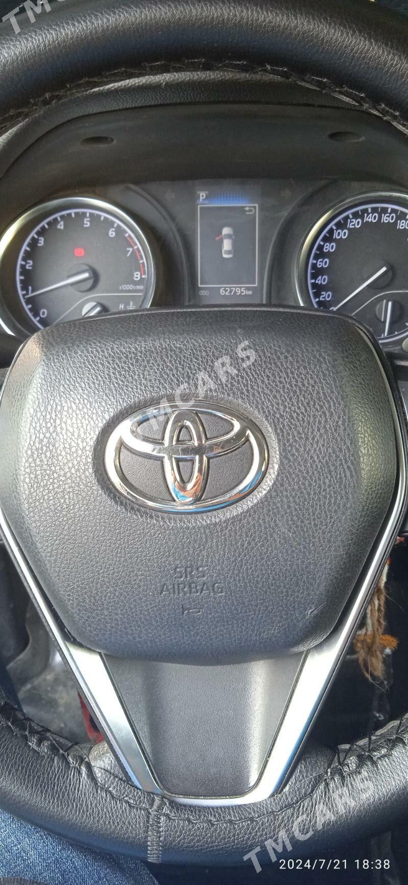 Toyota Camry 2018 - 255 000 TMT - Aşgabat - img 7