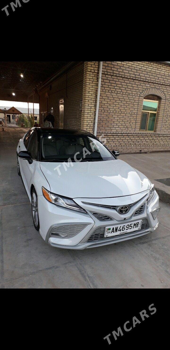 Toyota Camry 2018 - 360 000 TMT - Мургап - img 6