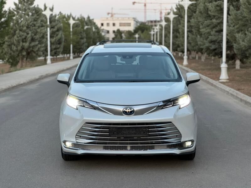 Toyota Sienna 2021 - 650 000 TMT - Aşgabat - img 2
