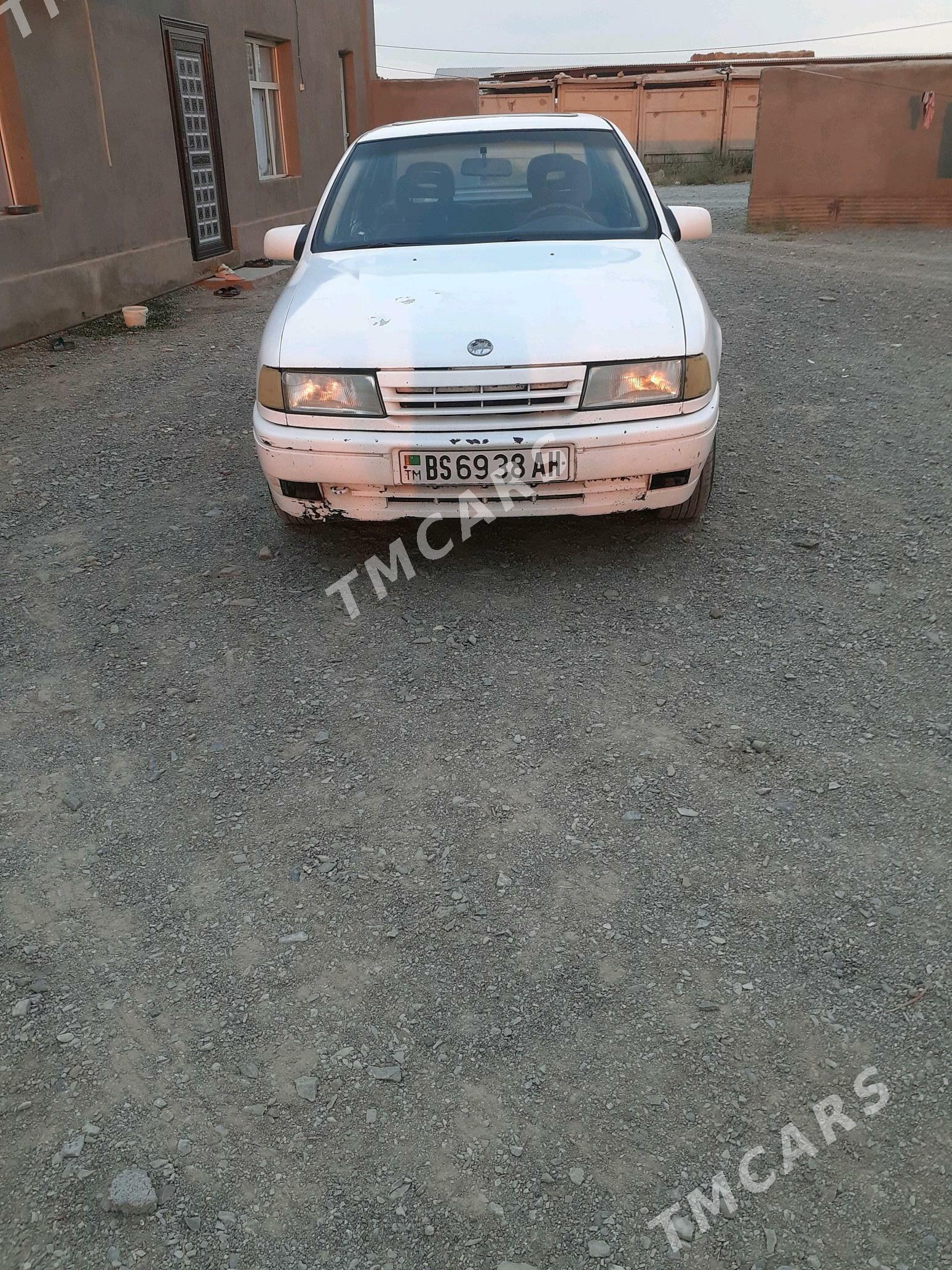 Opel Vectra 1990 - 30 000 TMT - Бахарден - img 4