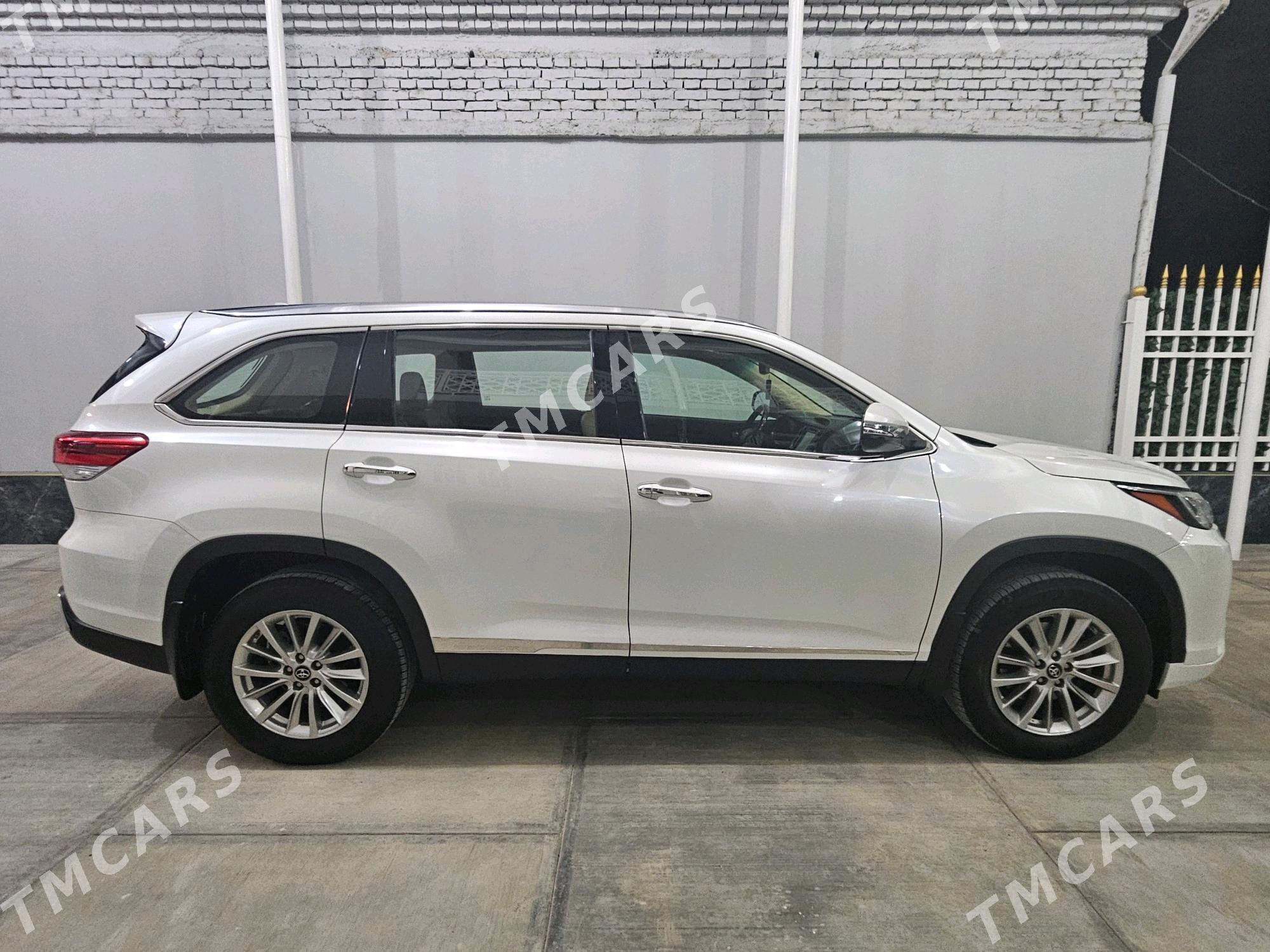 Toyota Highlander 2019 - 525 000 TMT - Гёкдепе - img 6