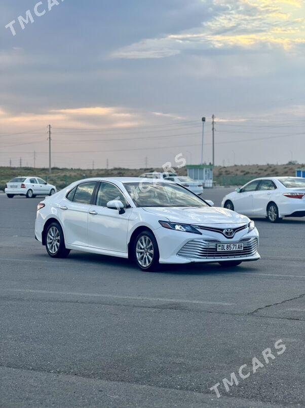 Toyota Camry 2018 - 285 000 TMT - Ашхабад - img 3