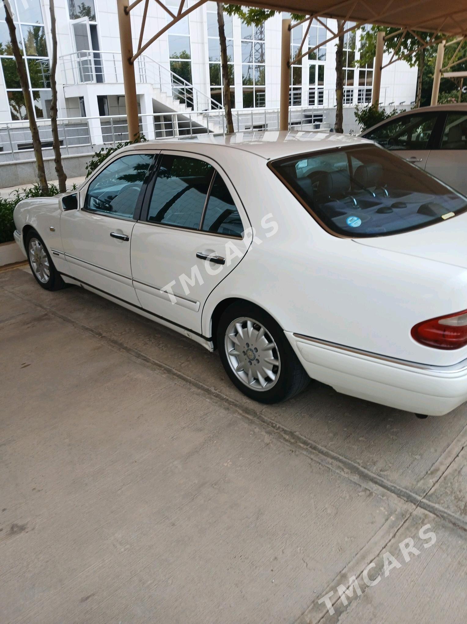 Mercedes-Benz E320 1998 - 90 000 TMT - Ашхабад - img 5