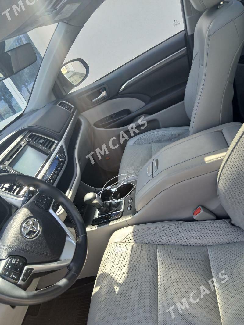 Toyota Highlander 2018 - 26 000 TMT - Мары - img 6