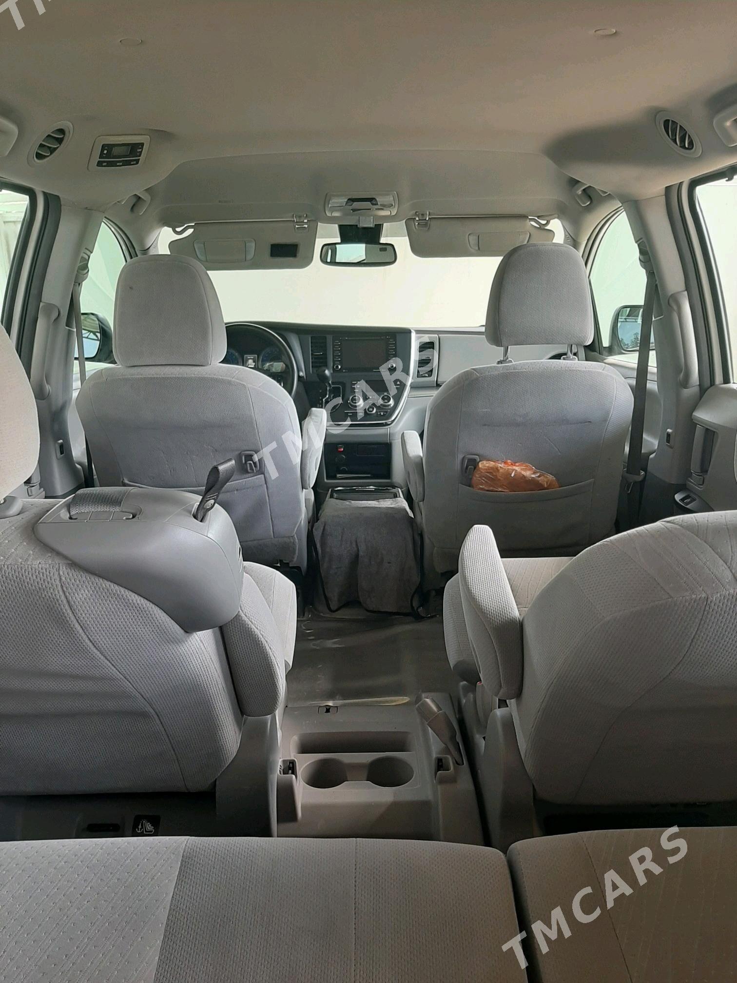 Toyota Sienna 2019 - 340 000 TMT - Gökdepe - img 3