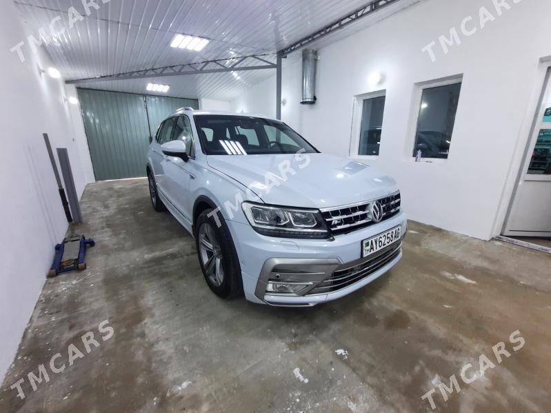 Volkswagen Tiguan 2018 - 570 000 TMT - Бедев - img 3