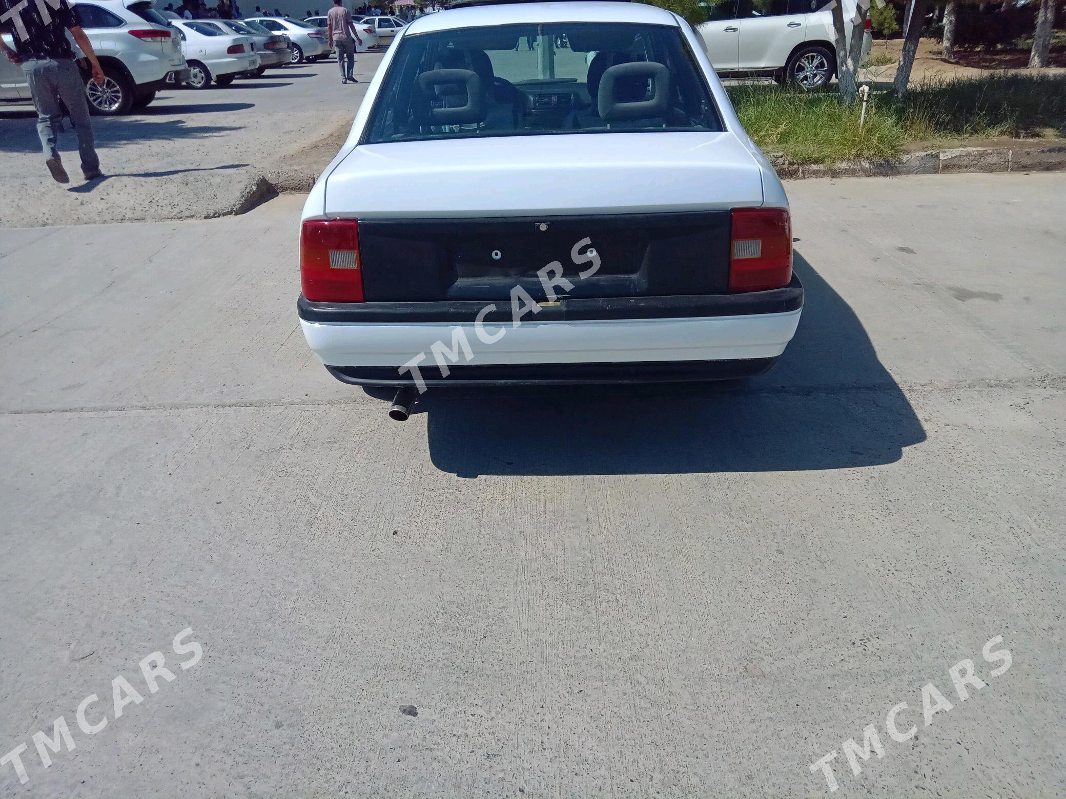 Opel Vectra 1992 - 37 000 TMT - Murgap - img 3