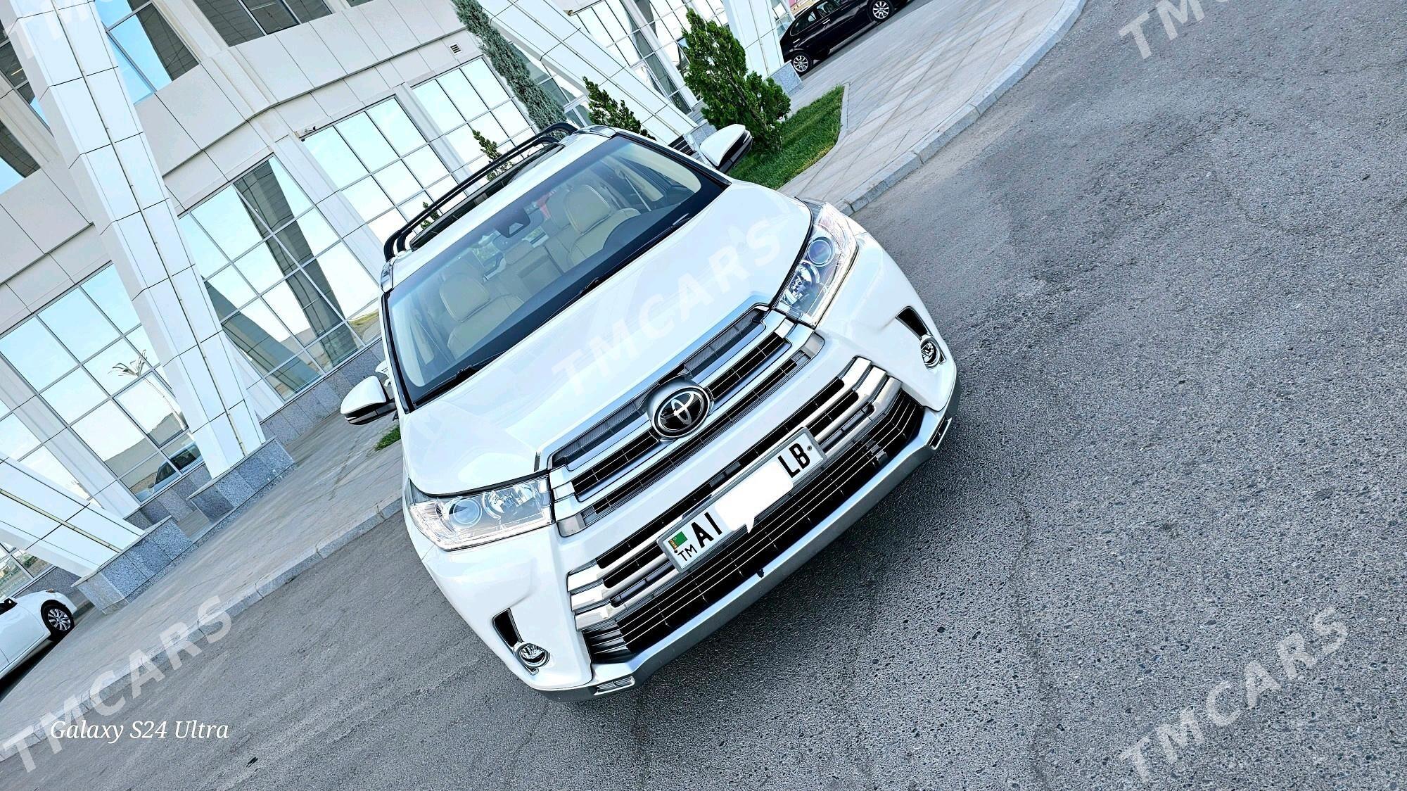 Toyota Highlander 2019 - 520 000 TMT - Türkmenabat - img 2