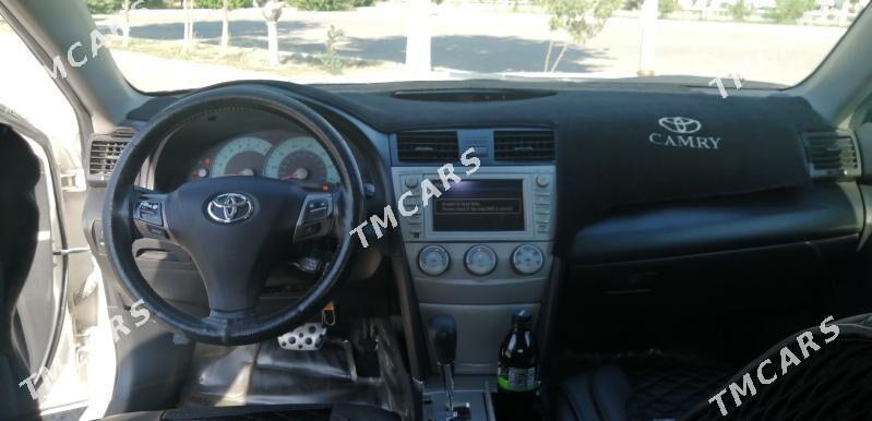 Toyota Camry 2010 - 150 000 TMT - Мары - img 6