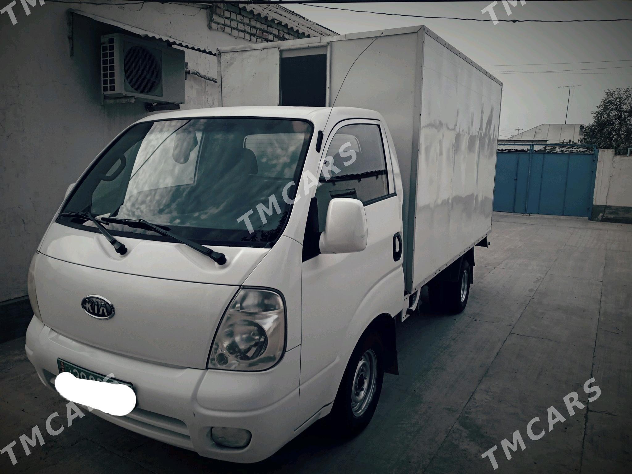 Kia Bongo 2011 - 140 000 TMT - Бахарден - img 4