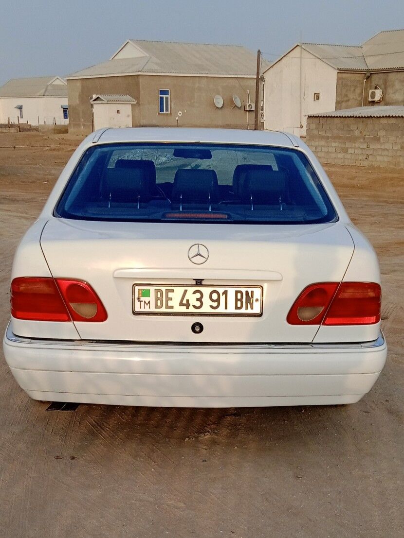 Mercedes-Benz E320 1999 - 110 000 TMT - Эсенгулы - img 3