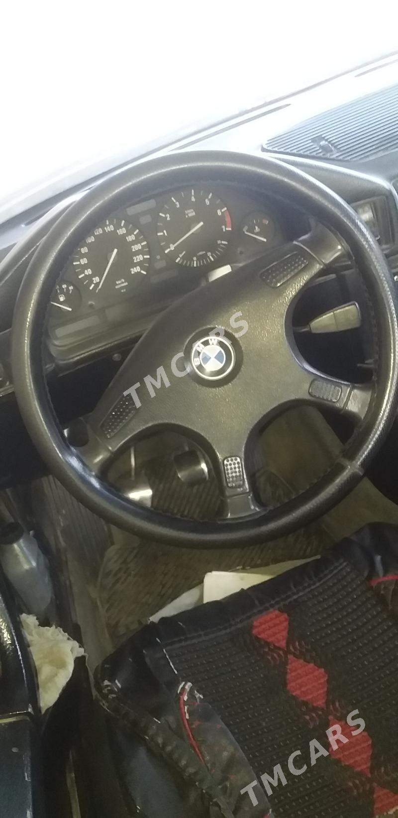 BMW 520 1995 - 25 000 TMT - Чарджоу - img 3