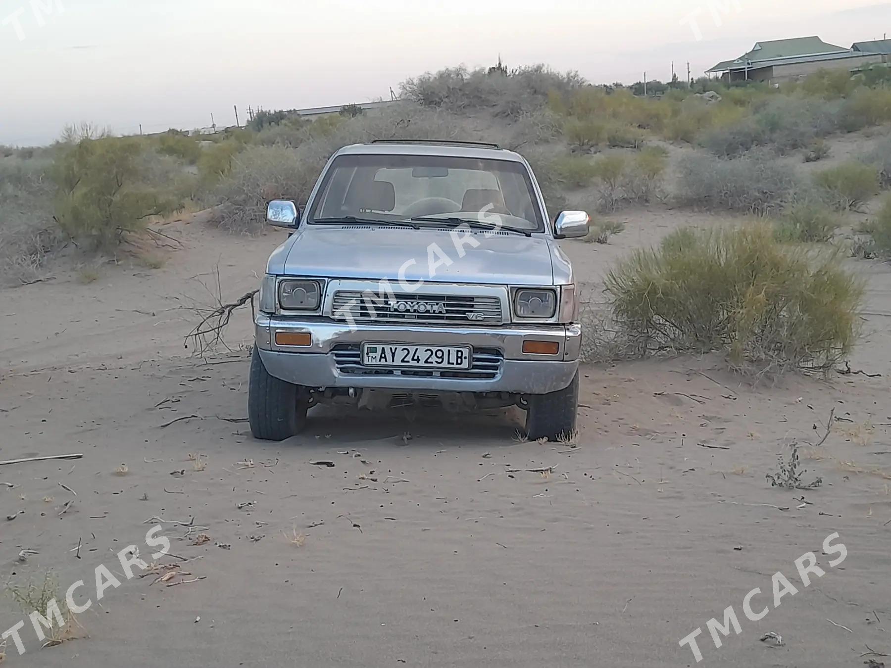 Toyota 4Runner 1990 - 50 000 TMT - Фарап - img 7