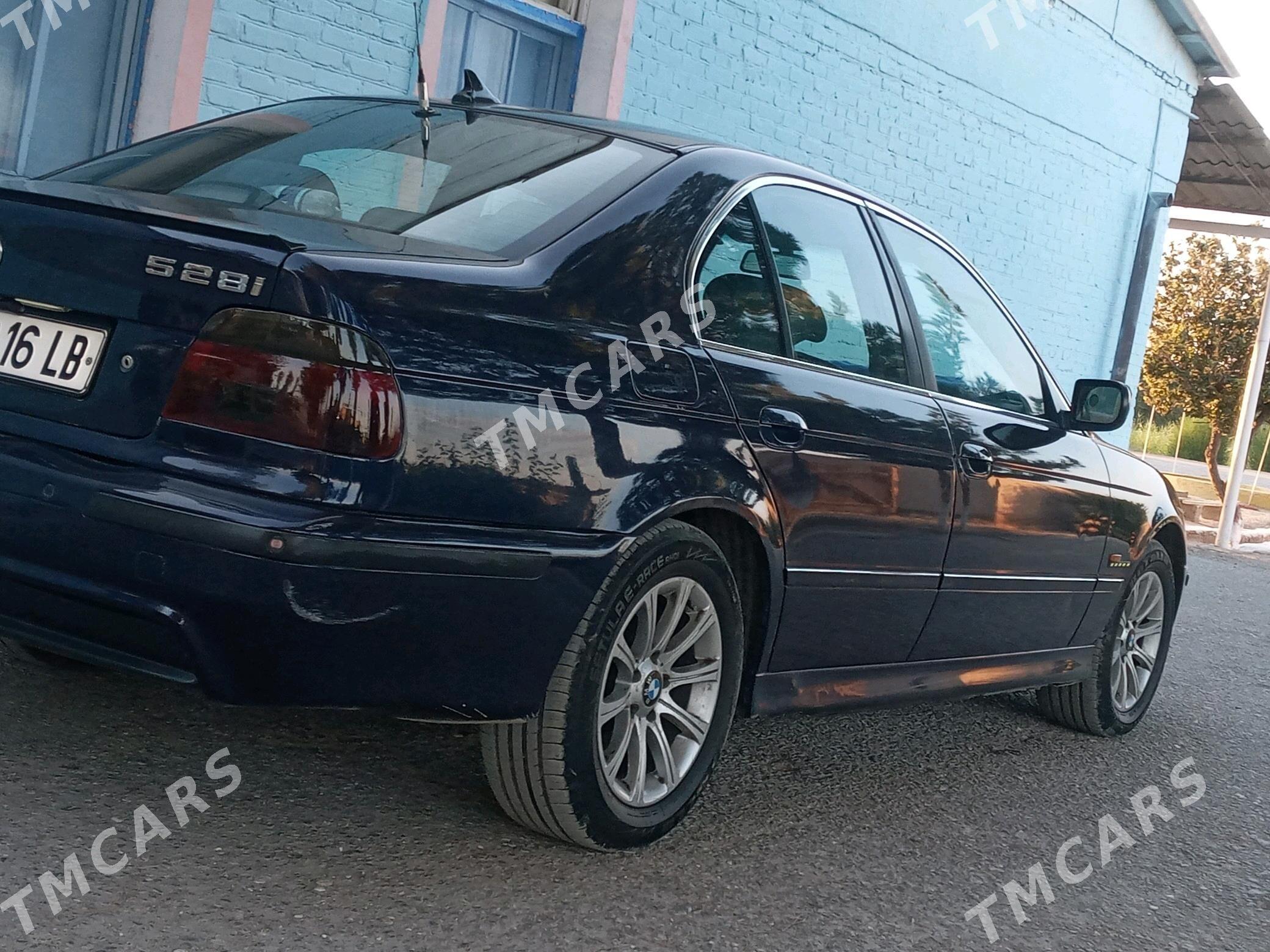 BMW 528 2000 - 90 000 TMT - Sakar - img 6