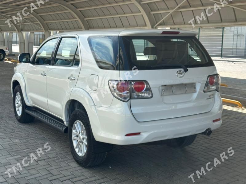 Toyota Fortuner 2013 - 335 000 TMT - Türkmenbaşy - img 8