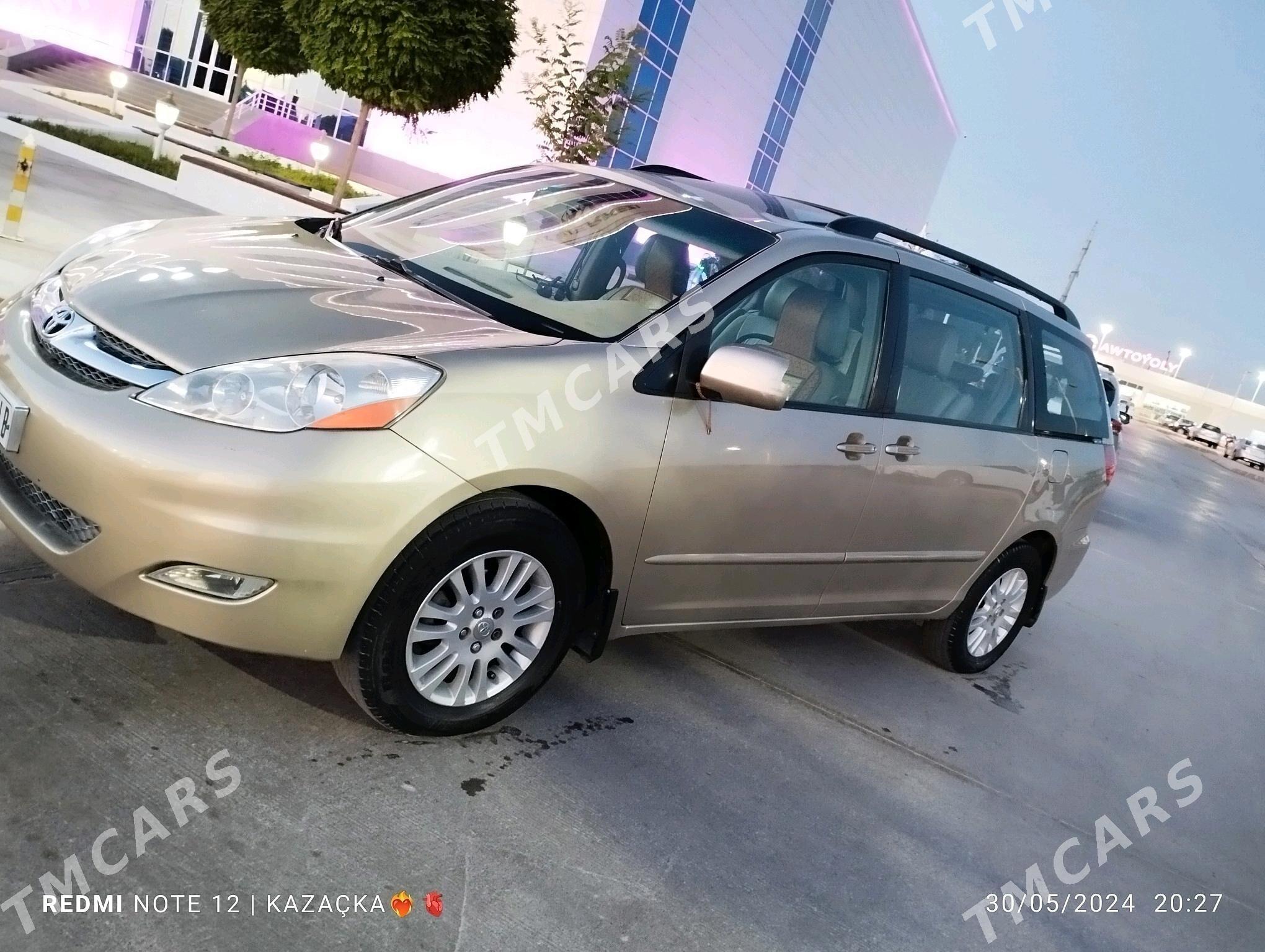 Toyota Sienna 2009 - 215 000 TMT - Дянев - img 3