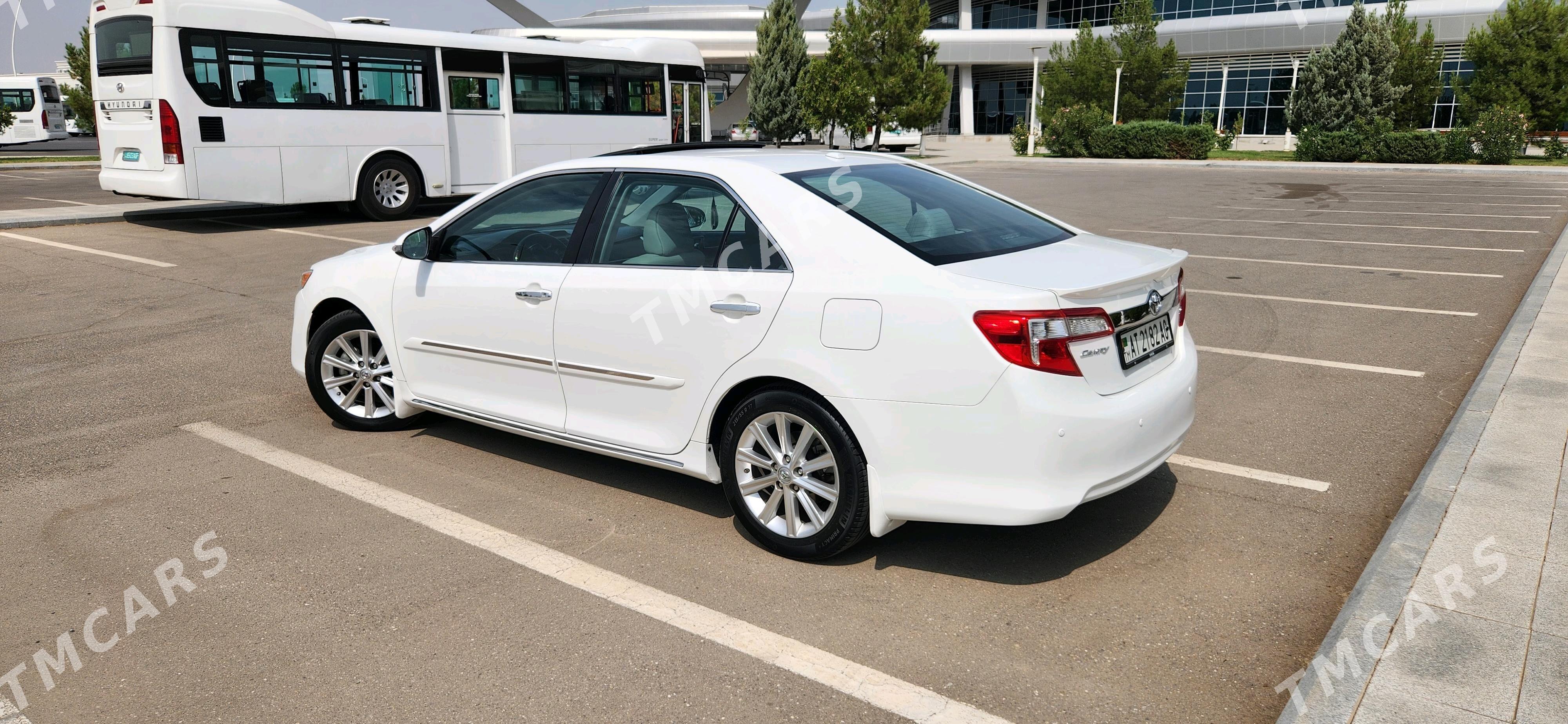 Toyota Camry 2014 - 235 000 TMT - Aşgabat - img 4