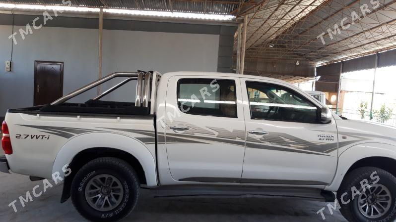 Toyota Hilux 2007 - 235 000 TMT - Ёлётен - img 2