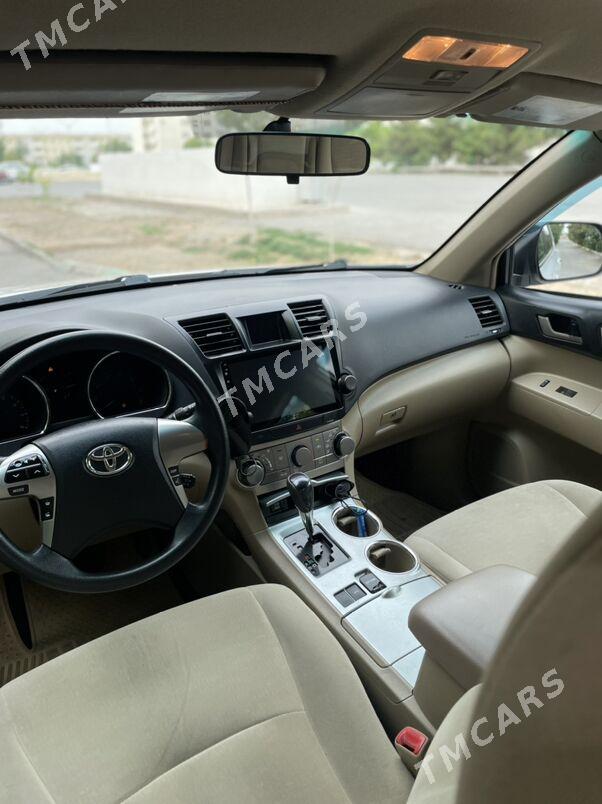 Toyota Highlander 2011 - 270 000 TMT - Ашхабад - img 9
