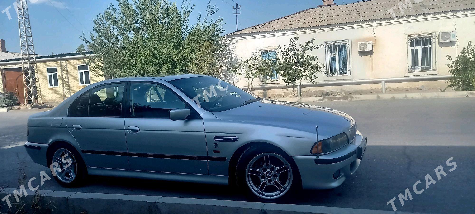 BMW E39 1999 - 100 000 TMT - Dänew - img 3