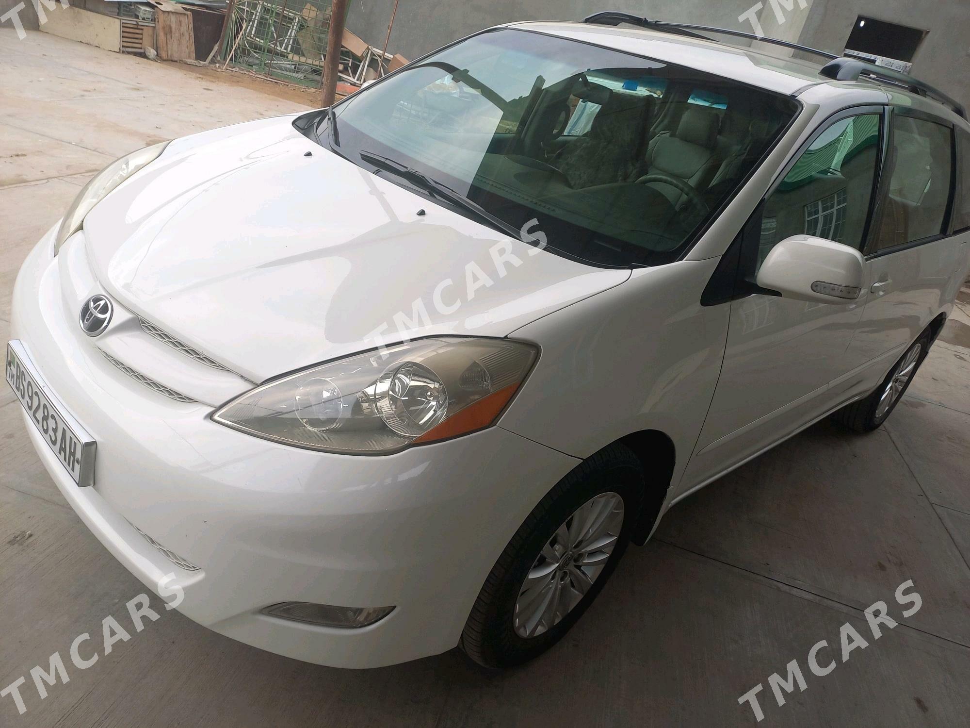 Toyota Sienna 2008 - 190 000 TMT - Чоганлы - img 8