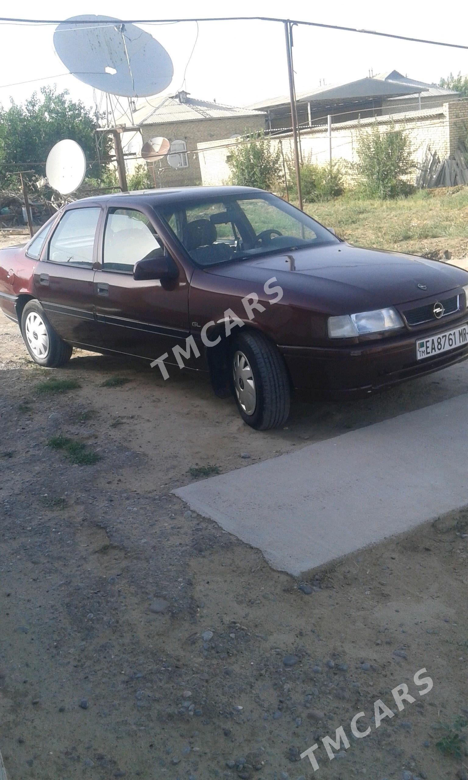 Opel Vectra 1991 - 25 000 TMT - Mary - img 5