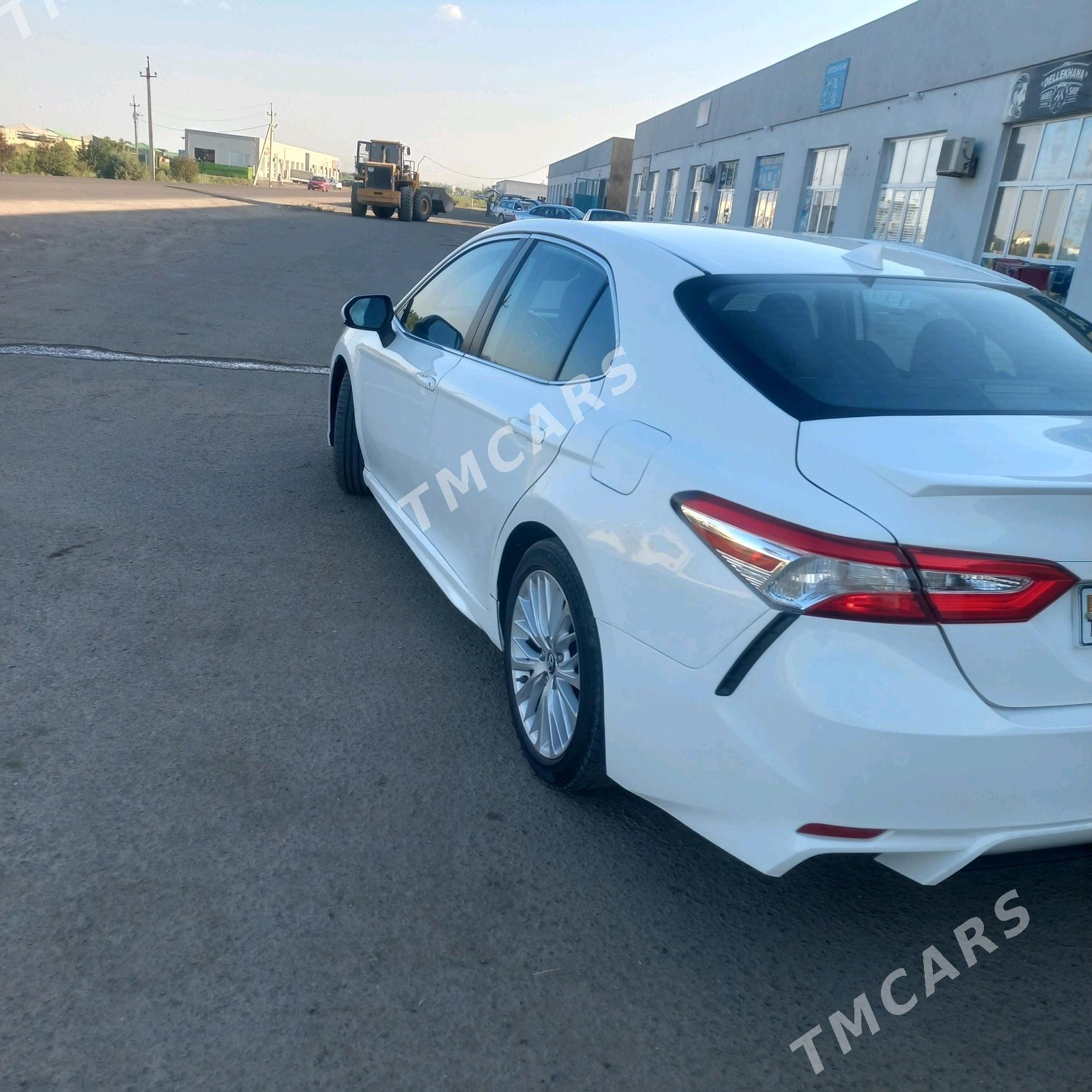 Toyota Camry 2020 - 320 000 TMT - Кёнеургенч - img 3