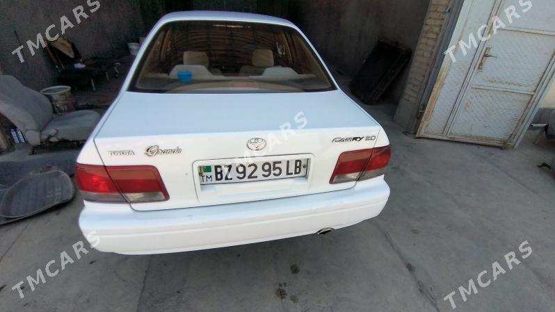 Toyota Camry 1995 - 50 000 TMT - Саят - img 3