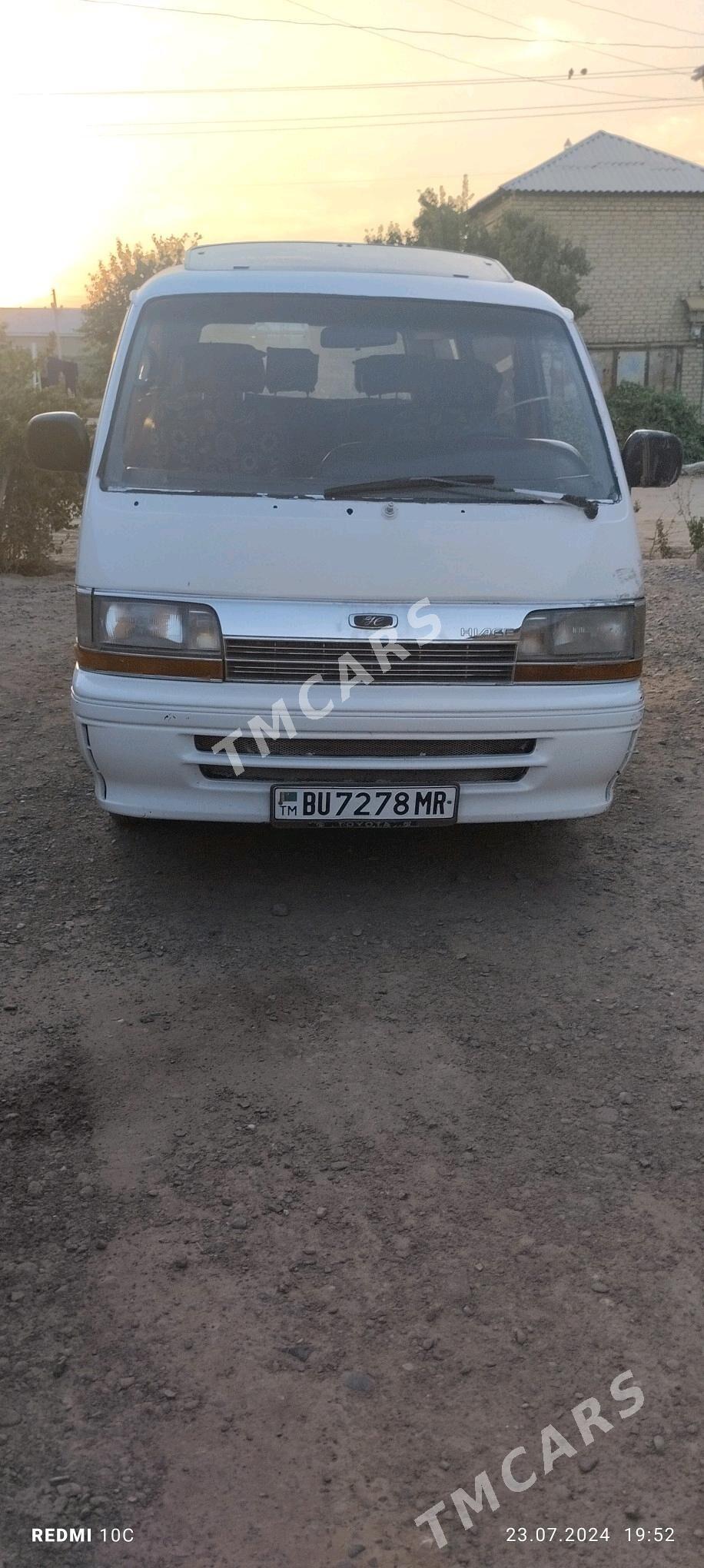 Toyota Hiace 1991 - 60 000 TMT - Мары - img 2