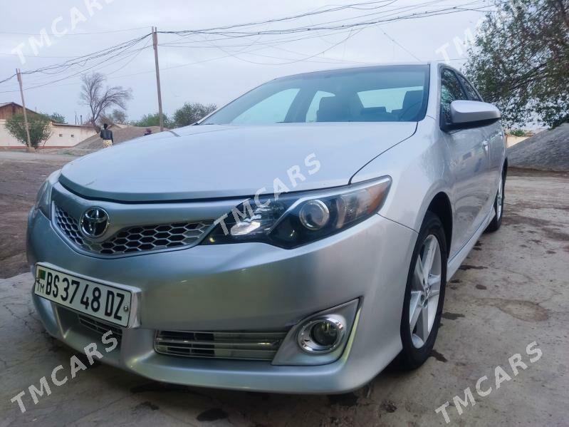 Toyota Camry 2013 - 220 000 TMT - Köneürgenç - img 3