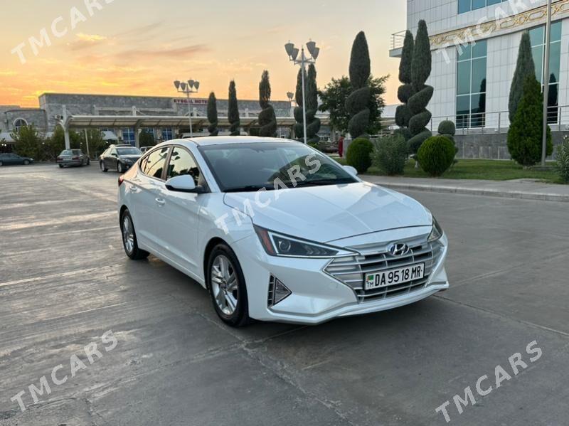 Hyundai Elantra 2019 - 210 000 TMT - Мары - img 8