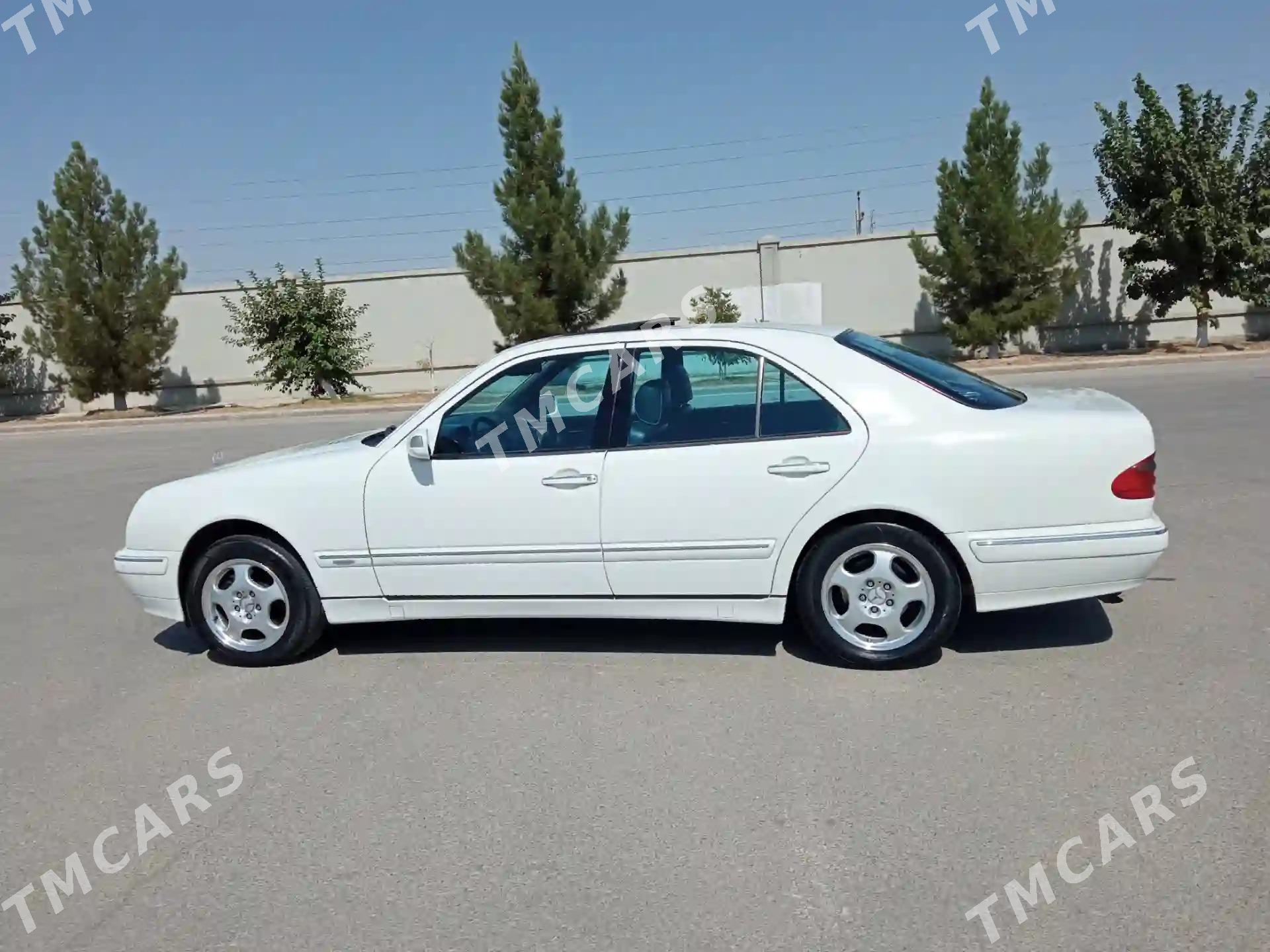 Mercedes-Benz E320 2000 - 110 000 TMT - Aşgabat - img 5