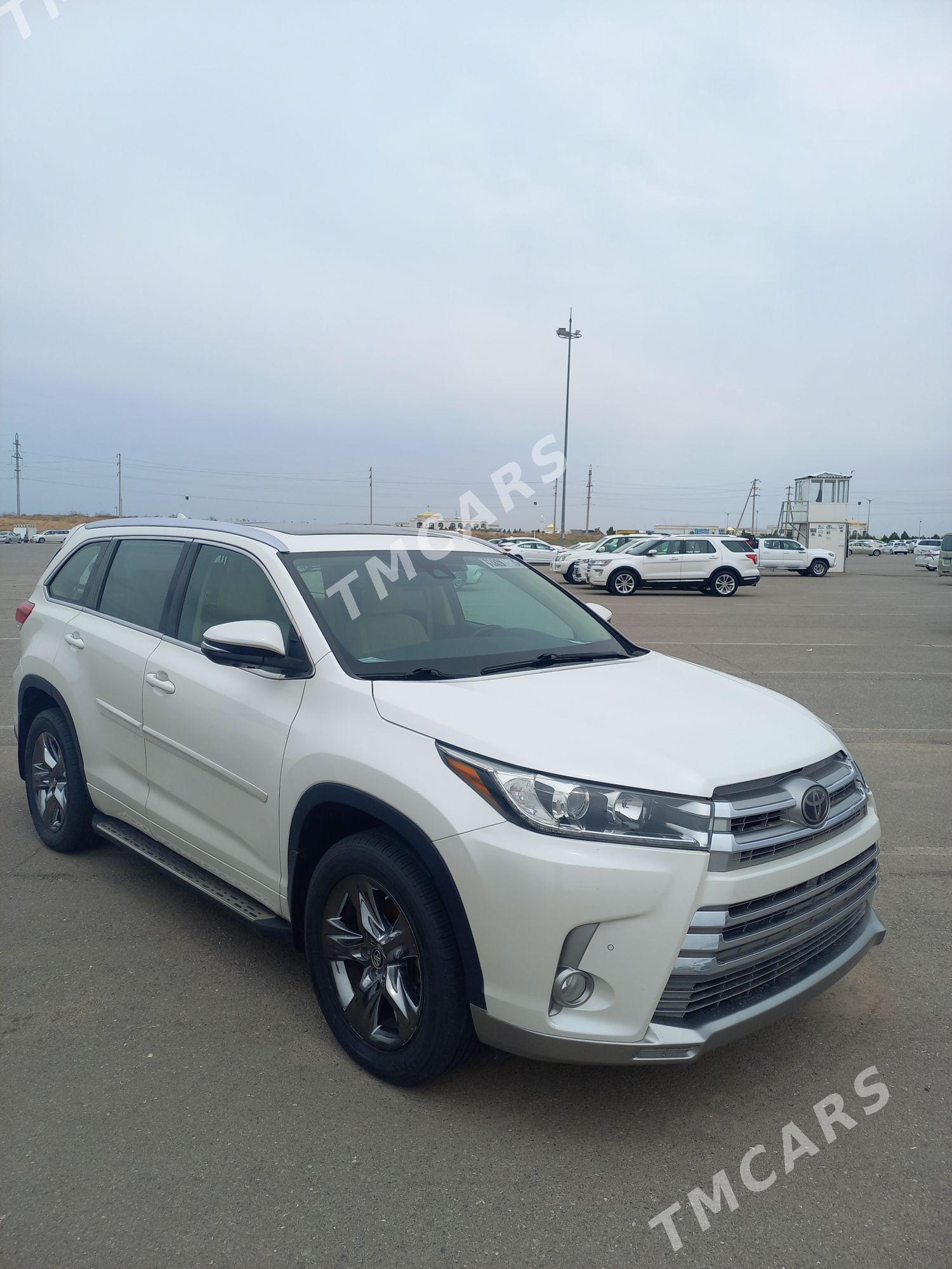 Toyota Highlander 2017 - 520 000 TMT - Мары - img 7