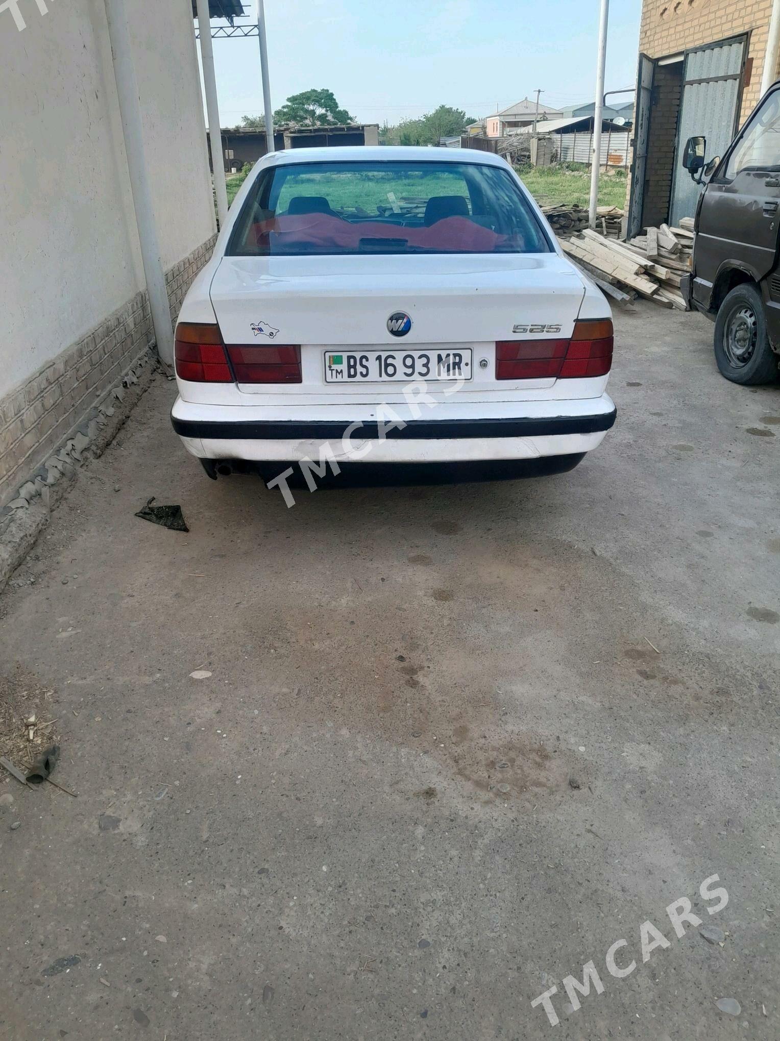 BMW 5 Series 1990 - 25 000 TMT - Мургап - img 4