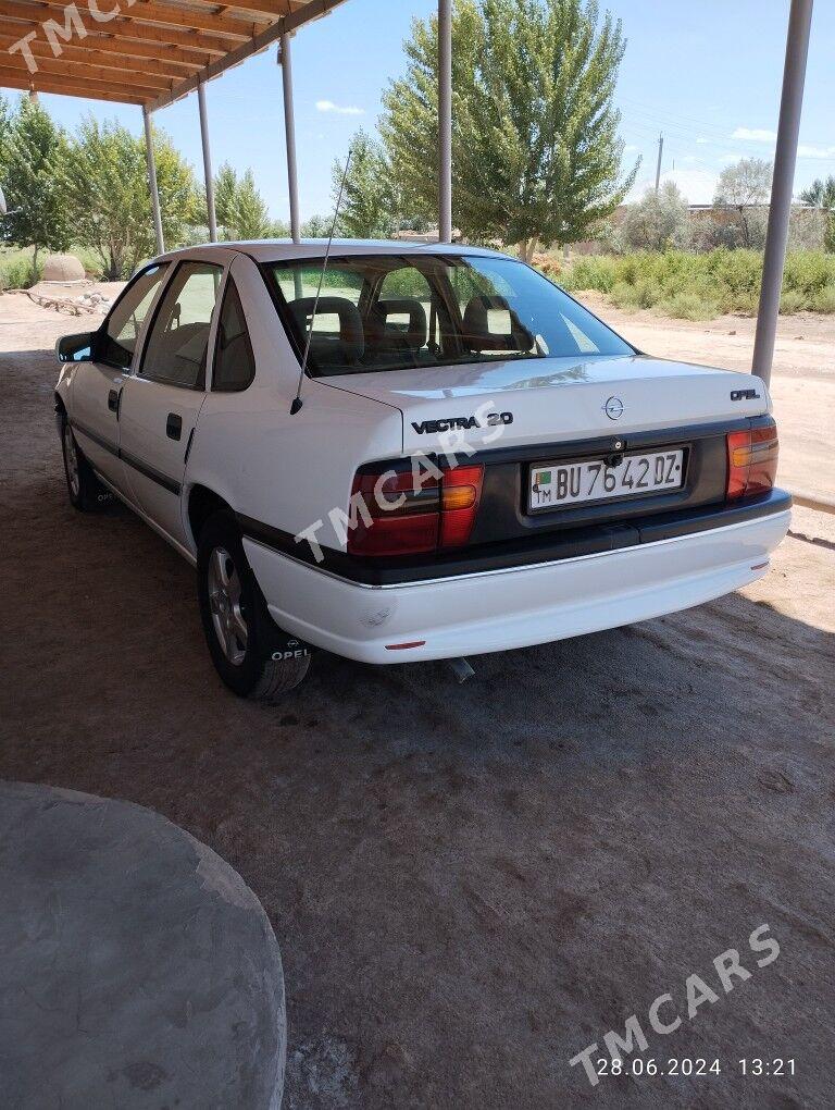 Opel Vectra 1995 - 40 000 TMT - Гурбансолтан Едже - img 3