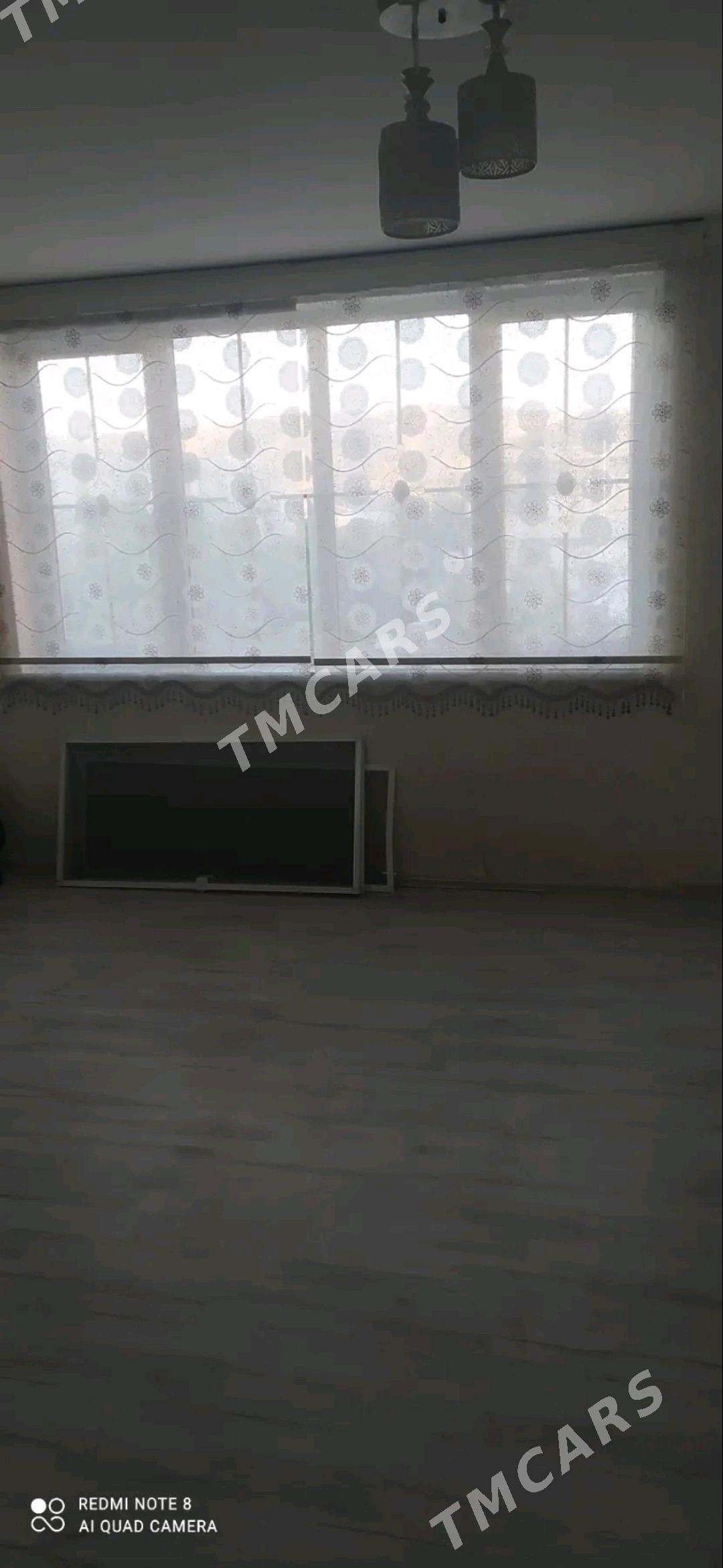 продается квартира 2 комнаты - Türkmenbaşy - img 7