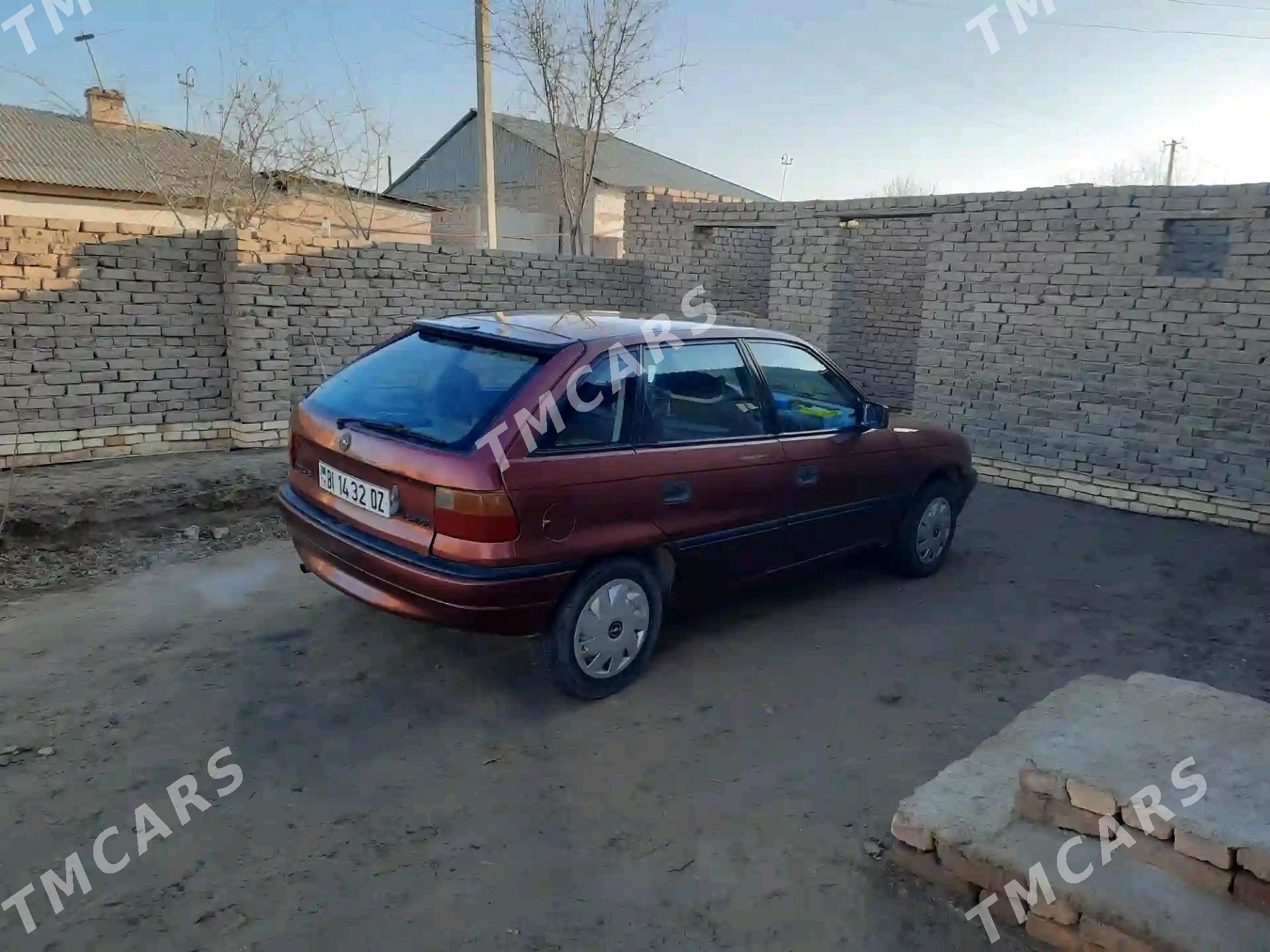 Opel Astra 1993 - 25 000 TMT - Кёнеургенч - img 4