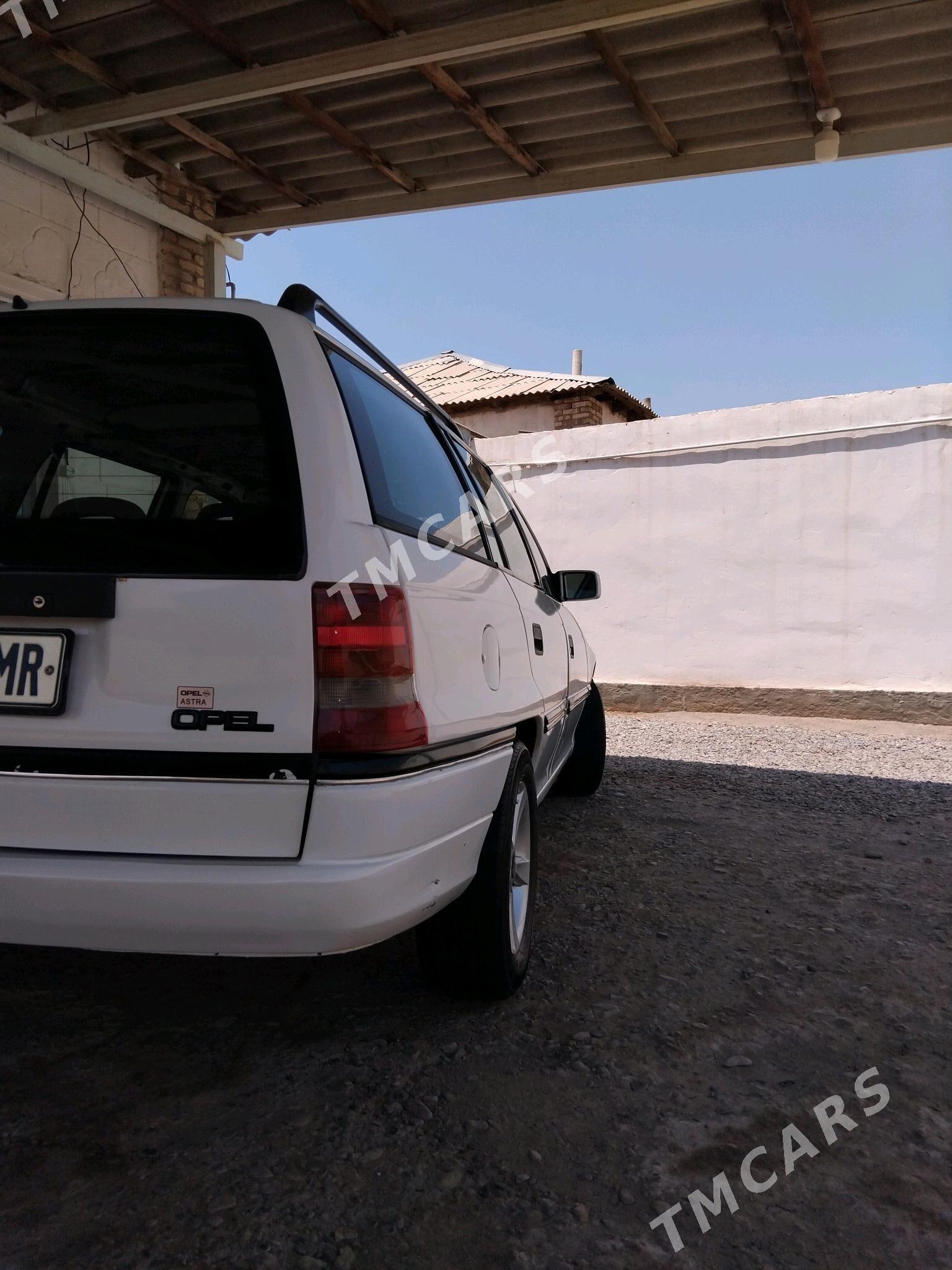 Opel Astra 1993 - 35 000 TMT - Мары - img 2