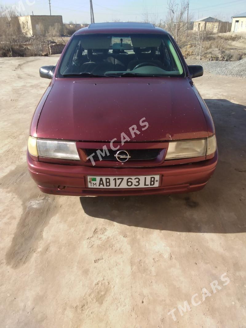 Opel Vectra 1993 - 23 000 TMT - Farap - img 2