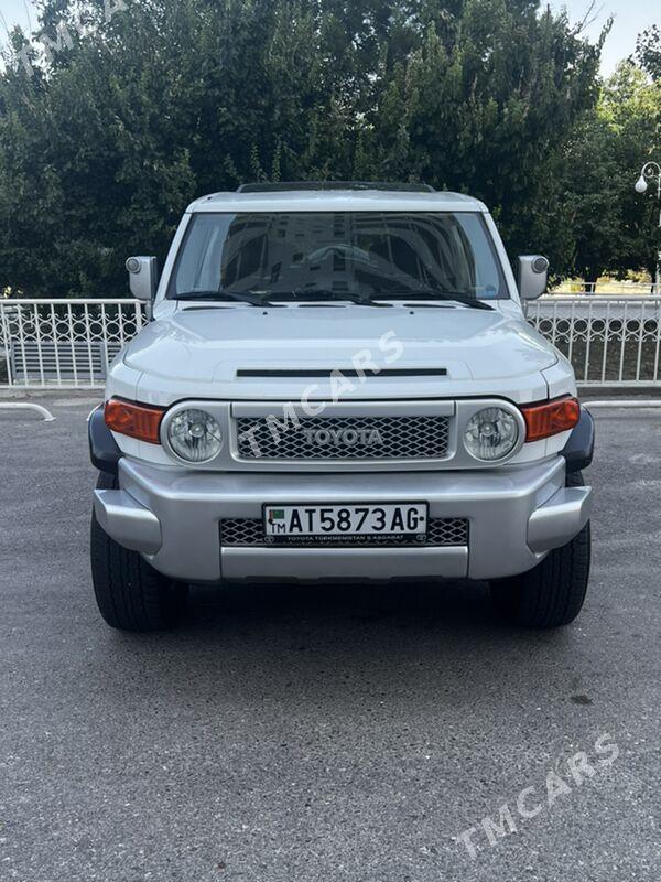 Toyota FJ Cruiser 2008 - 385 000 TMT - Aşgabat - img 2