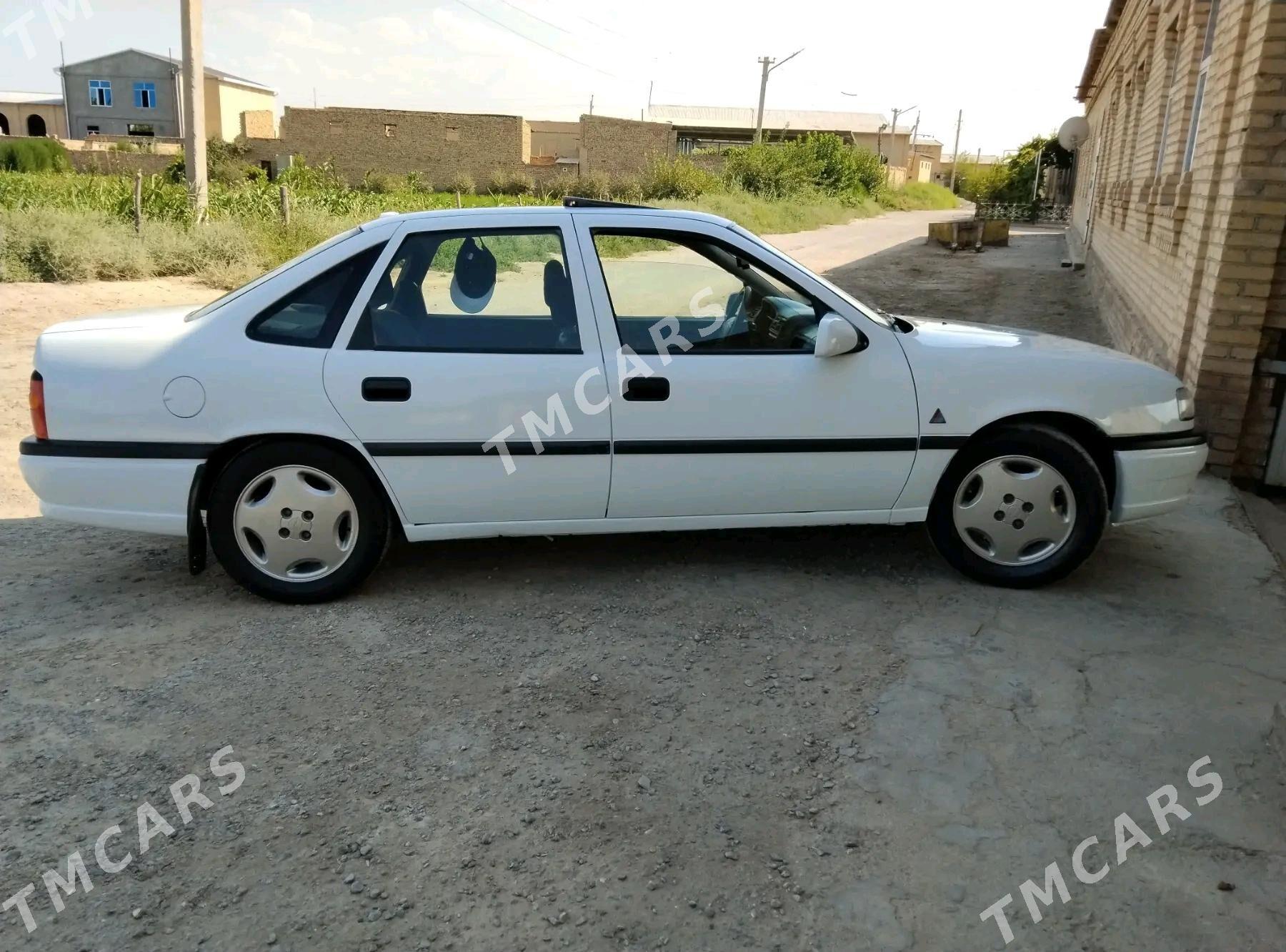 Opel Vectra 1994 - 45 000 TMT - Çärjew - img 3